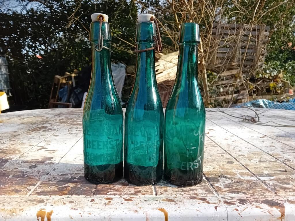 Oude vintage bierflessen brouwerij Nevejan Beerst, Ophalen of Verzenden
