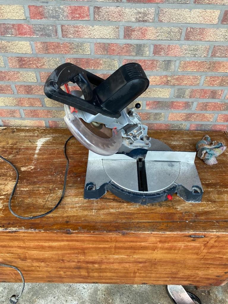 Zaagmachine nog te koop, Enlèvement, Utilisé, 1200 watts ou plus, Scie sauteuse