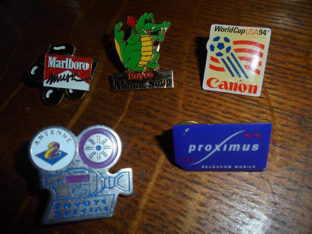 5 épingles (royco, proximus, cup 94, marlboro, antenne2), Enlèvement ou Envoi, Comme neuf