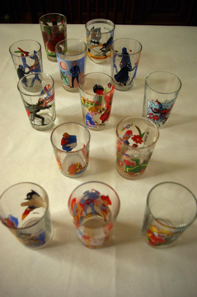 Lot 13 verres BD Amora lot D Séries TV, SF, Star Wars Rare!, Enlèvement ou Envoi, Comme neuf, Autres types