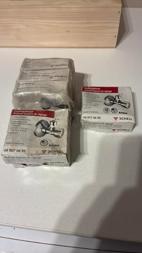 Veel loodgieterspullen, Ophalen, Zo goed als nieuw