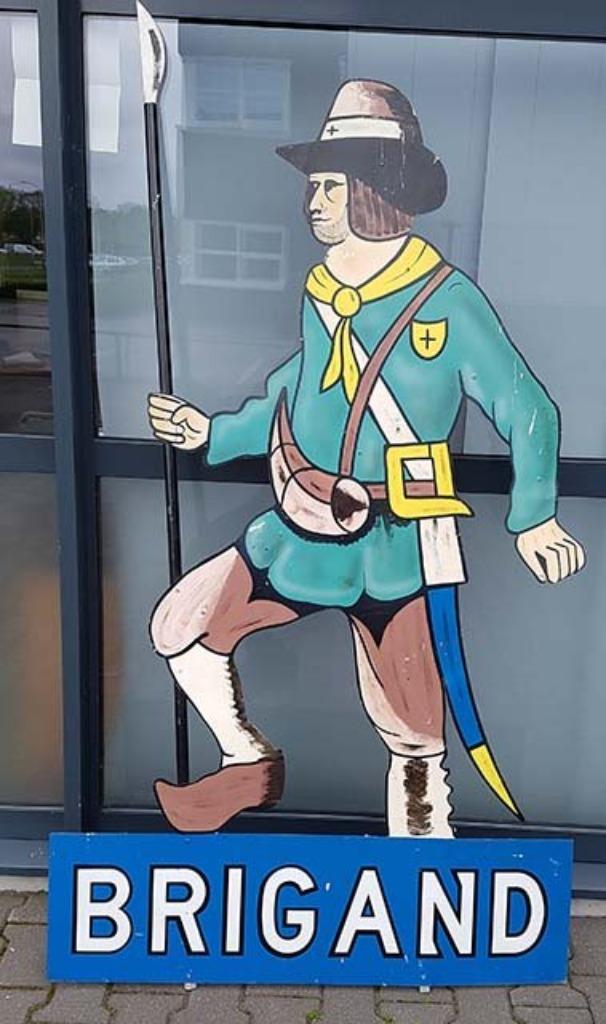 BRIGAND Bier reclame Vlaamse strijder boerenkrijg reclamebor, Verzamelen, Biermerken, Gebruikt, Reclamebord, Plaat of Schild, Ophalen of Verzenden
