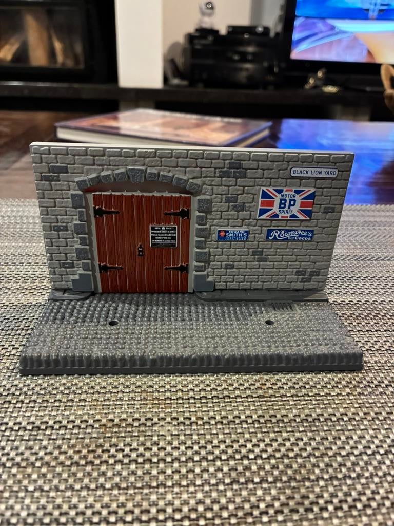 diorama décor matchbox 1/43, Ophalen, Zo goed als nieuw, Matchbox