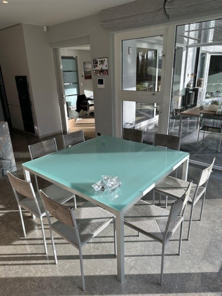 keukentafel 140 x 140 cm + 8 stoelen, Huis en Inrichting, Tafels | Eettafels, Ophalen, Zo goed als nieuw, Glas