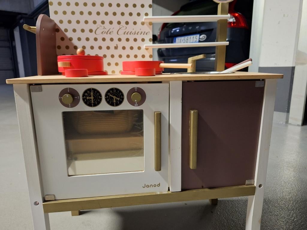 Cuisine jouet en bois, Enlèvement