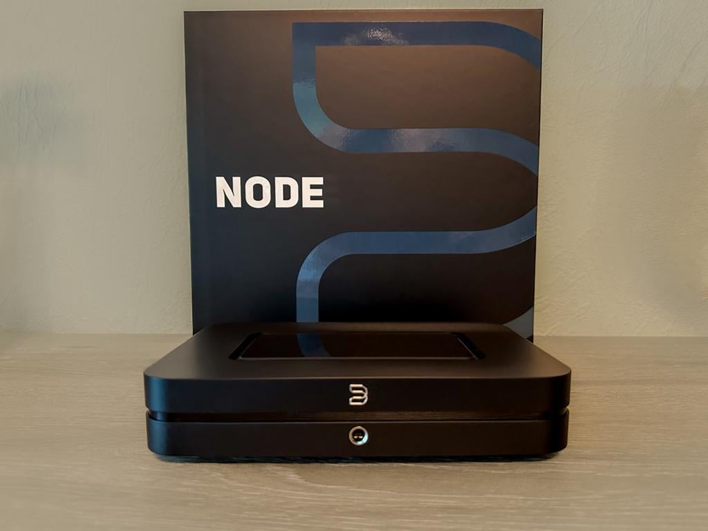 Bluesound Node (N132) Hi-Res Streamer – Slechts 6 mnd oud, TV, Hi-fi & Vidéo, Lecteurs multimédias, Enlèvement, Audio optique