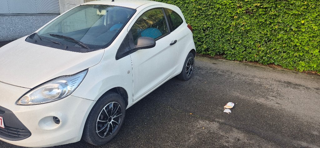 Ford KA, Auto's, Ford, Particulier, Ka, ABS, Airbags, Boordcomputer, Centrale vergrendeling, Benzine, Euro 4, Berline, 3 deurs