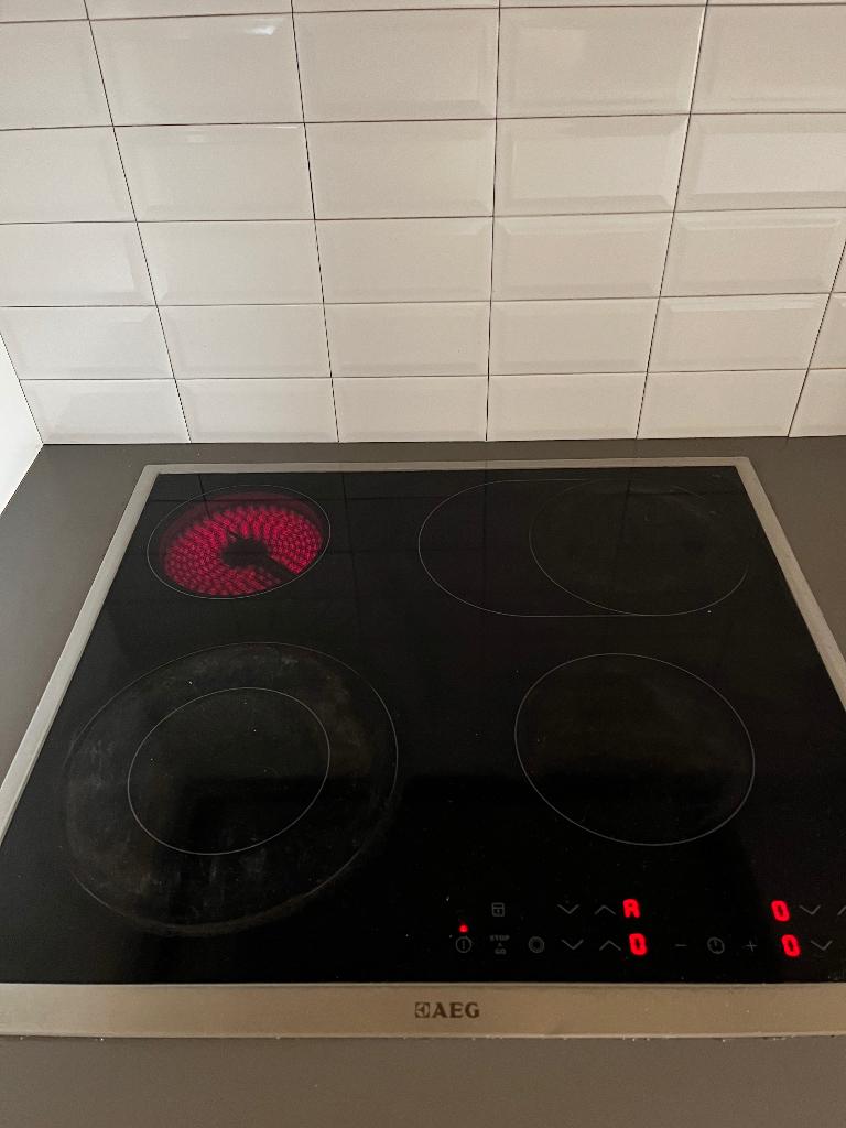 AEG-hoesje, Ophalen, Gebruikt, 4 kookzones, Inbouw