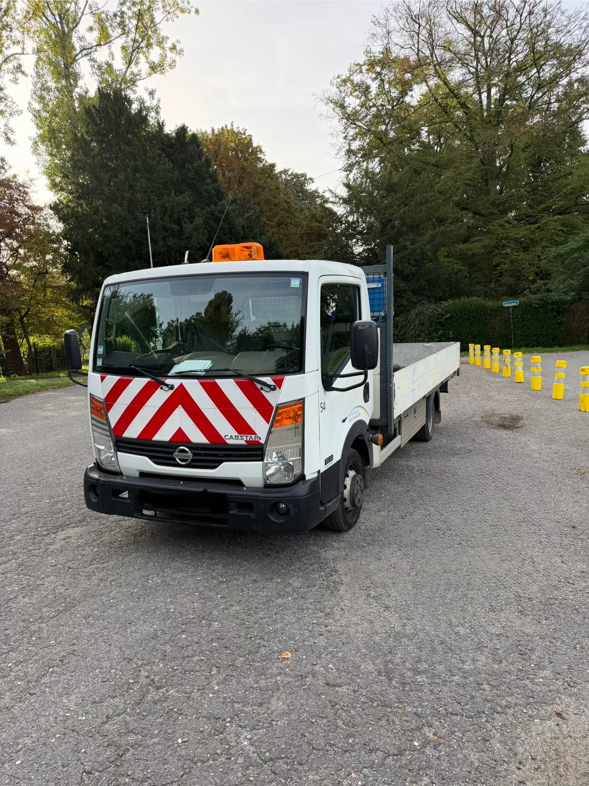 NISSAN CABSTAR 4.5M Open Laadbak 92.000 KM B rijbewijs euro5, Auto's, 100 kW, Achterwielaandrijving, Overige modellen, Wit