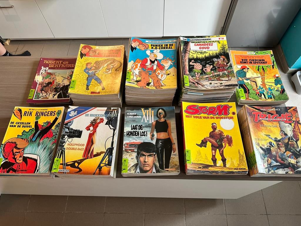 Vintage stripverhalen (200 stuks) – Jaren 70, 80 en 90!, Enlèvement