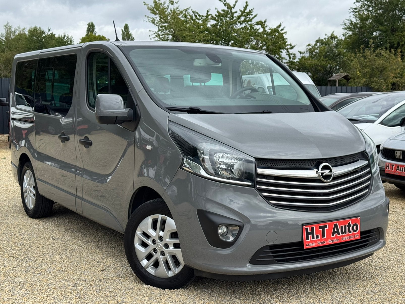 Opel Vivaro 1.6 Cdti/8 Places/Familiale/Airco/Garantie/Tvac, Autos, Euro 6, Entreprise, Boîte manuelle, Entretenue par le concessionnaire