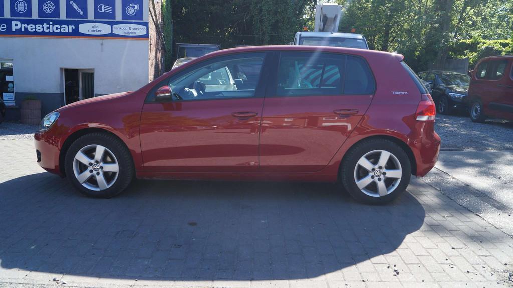 Volkswagen Golf Golf 1.2 TSI Highline DSG (automatique), Rouge, Euro 5, Achat, 105 ch