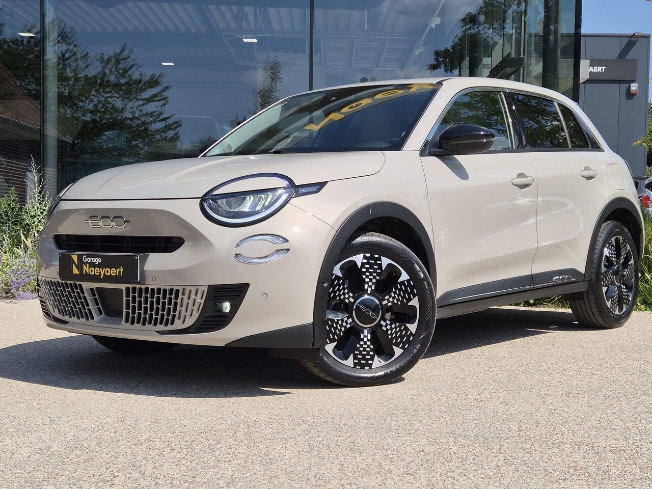 Fiat 600 La Prima - 1.2 Mild Hybrid, Euro 6, 0 kg, 5 zetels, 5 deurs