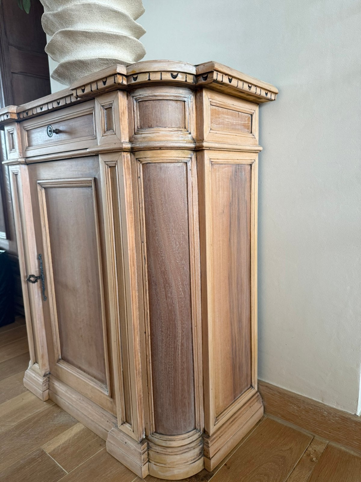 Antiek kastje ideaal voor een hall, Antiek en Kunst, Ophalen