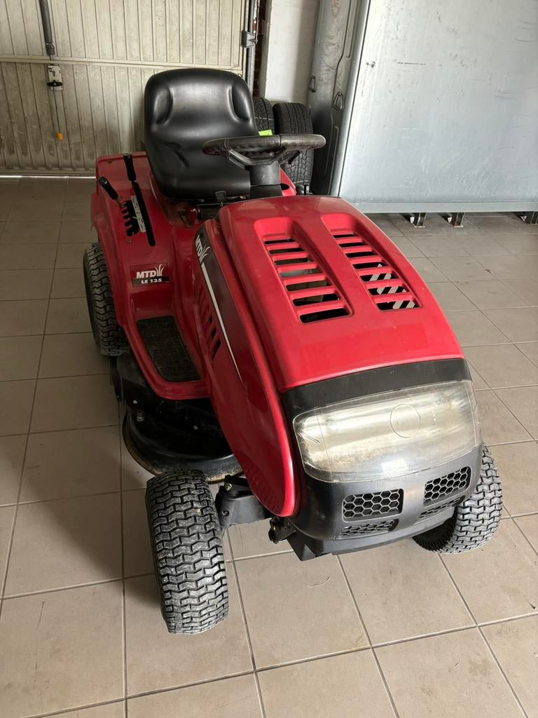 Mtd Zitmaaiers, Tuin en Terras, Ophalen, Zo goed als nieuw