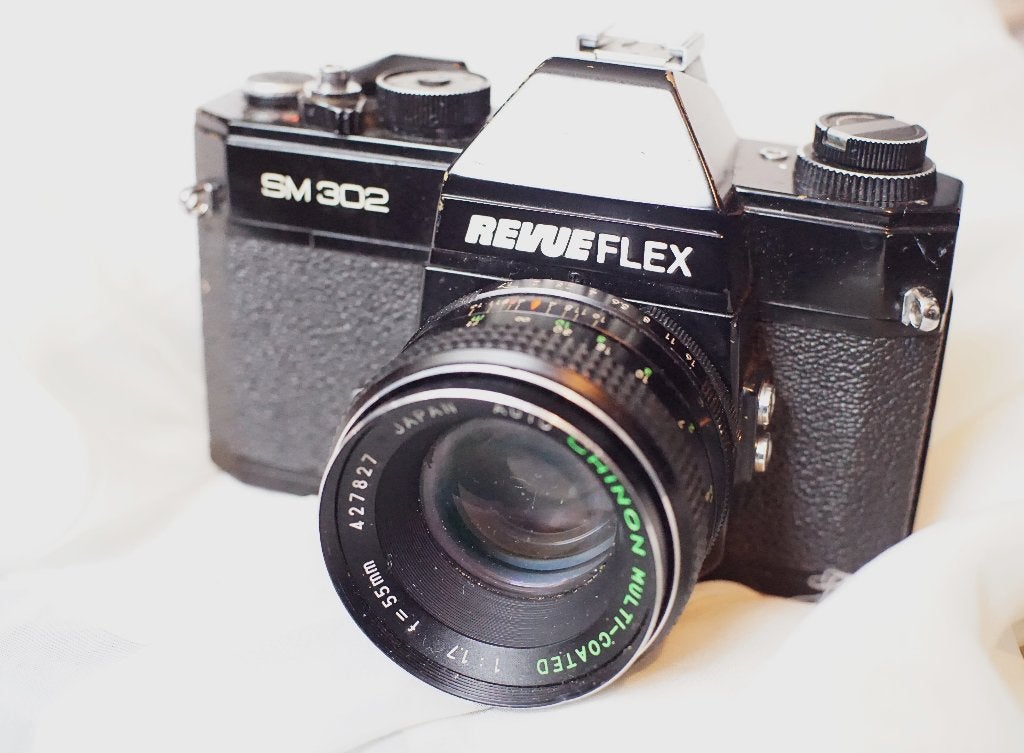 Revueflex  argentique SM 302 + Chinon 55 mm 1.7 M42, TV, Hi-fi & Vidéo, Enlèvement ou Envoi, Utilisé, Reflex miroir, Autres Marques