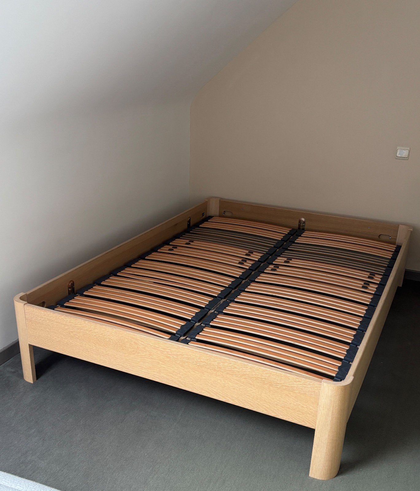 lit 140x200, Enlèvement, 200 cm, Bois, Deux personnes