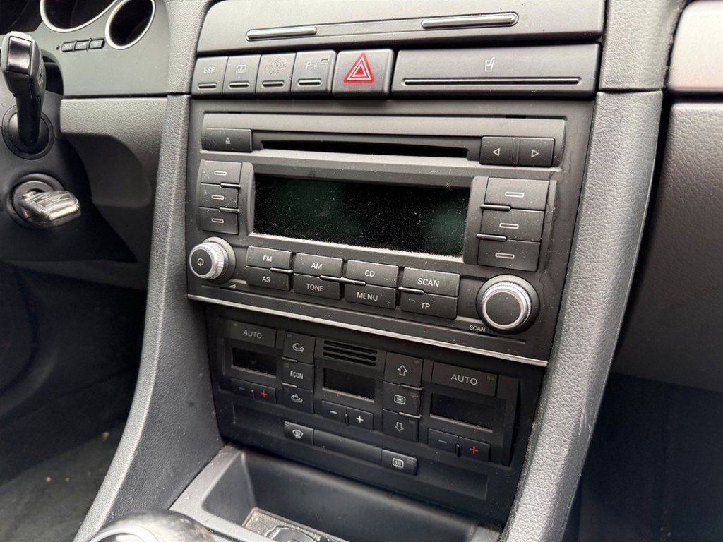 RADIO Seat Exeo (3R2) (|3R0035186B|3R0035186|3R0035186X|), Seat Deutschland GmbH, Service@seat.de, Utilisé, Seat