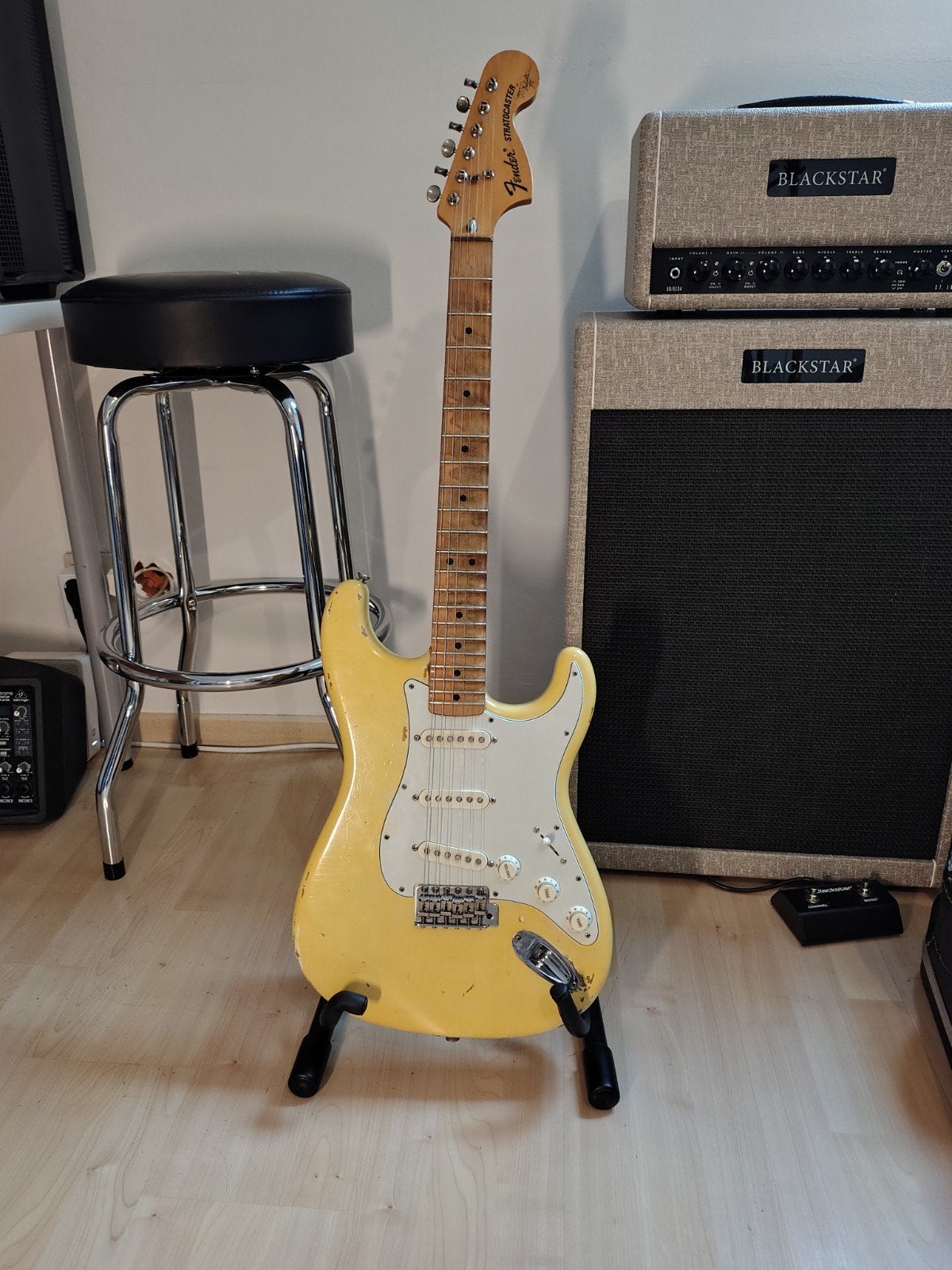 Stratocaster Fender Malmsteen, Musique & Instruments, Instruments à corde | Guitares | Électriques, Fender, Enlèvement