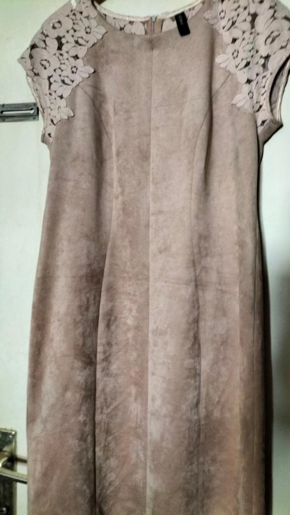 Mooie beige jurk van Marccain 44, Kleding | Dames, Jurken, Ophalen of Verzenden, Beige