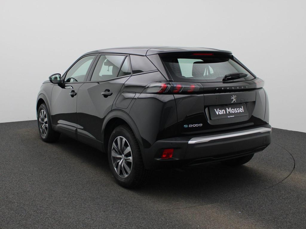 Peugeot 2008 e-2008 Active Camera | PDC A | Zetelverwarming, Auto's, Peugeot, Stof, Gebruikt, 136 pk, Zwart