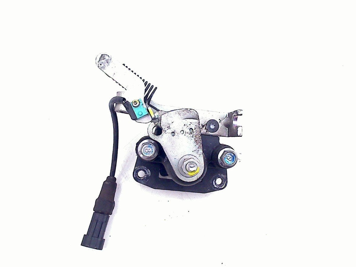 ETRIER DE FREIN AVANT ROLL LOCK SCHIJF MP3 400 2007-2010, Dhr. S. di Majo, Utilisé, Info@cama-motorparts.nl, P.J. Troelstraweg 8 8
3144 CX  MAASSLUIS, NL