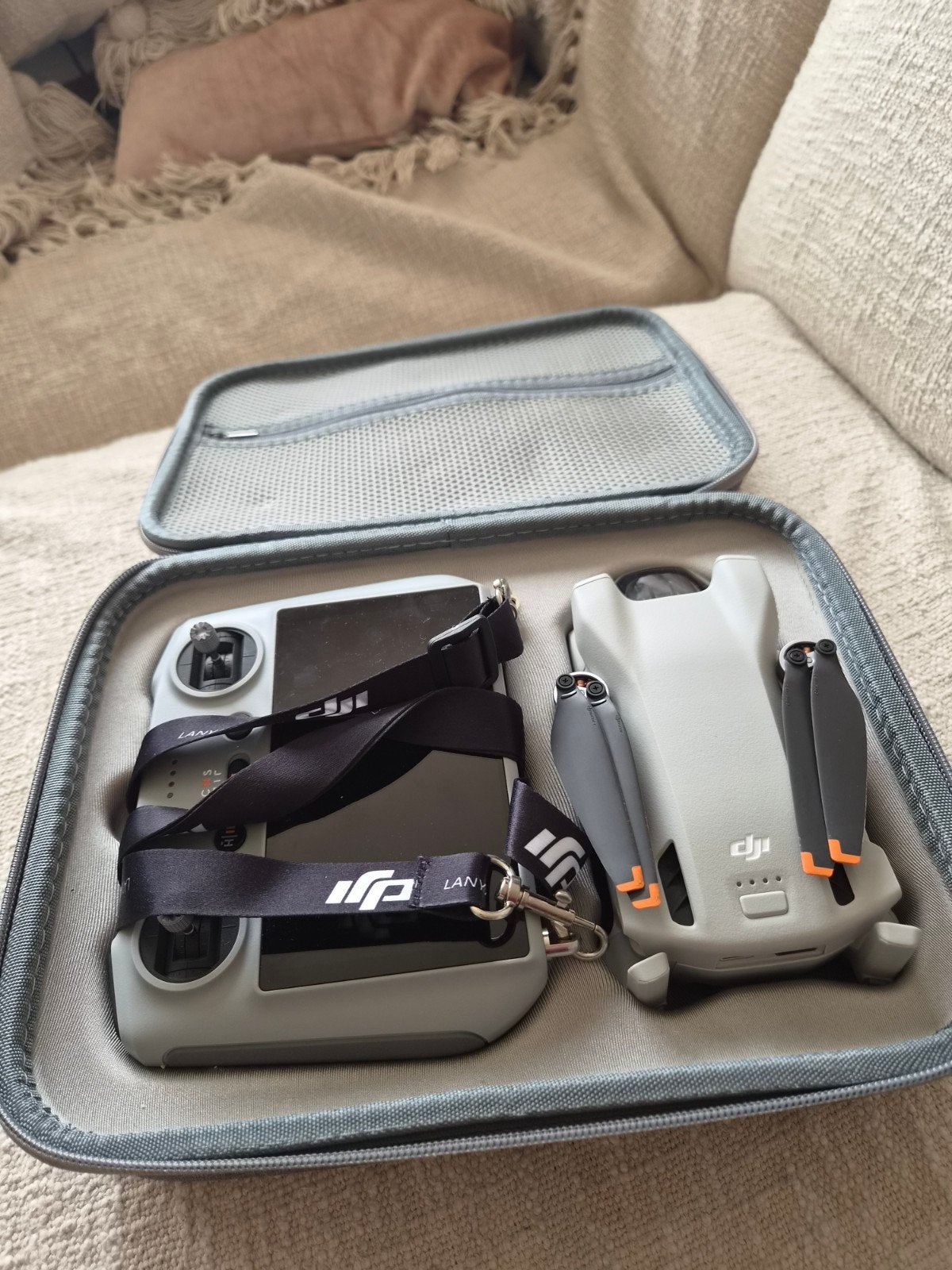 DJI Mini 3 + DJI RC afstandsbediening, TV, Hi-fi & Vidéo, Enlèvement, DJI
