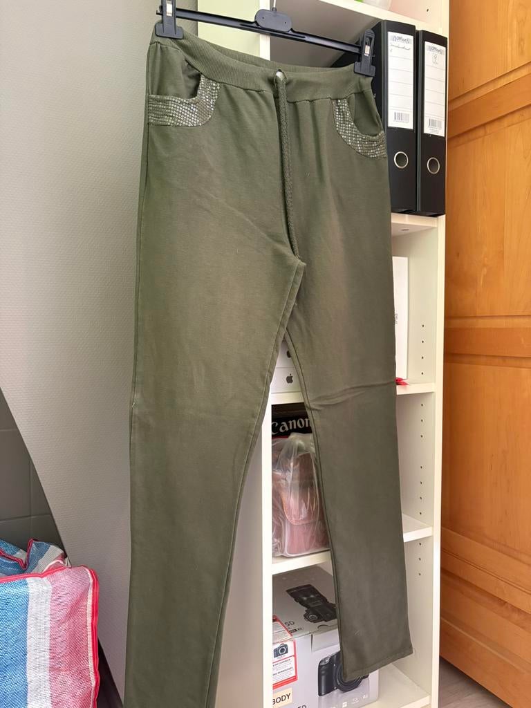 Kakhi broek Made in Italy (TU)., Kleding | Dames, Maat 38/40 (M), Ophalen of Verzenden, Zo goed als nieuw, Lang