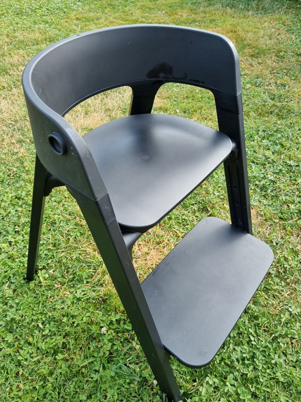 Chaise haute Stokke + siège bébé, Enlèvement, Utilisé, Chaise évolutive, Ceinture(s)