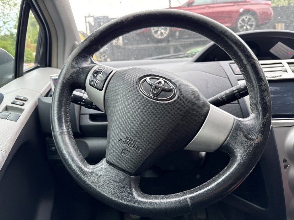COMBINE COMMODO Toyota Yaris II (P9) (|841400D080|), Kundenbetreuung@toyota.de, Toyota, Utilisé, Toyota-Allee 2
50858  Köln, DE