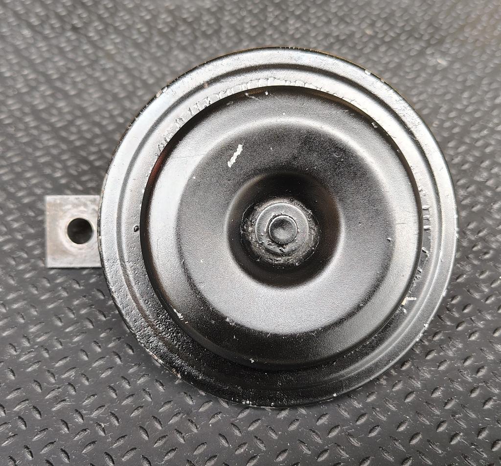 Bosch motorfiets claxon Ø 97 mm, Motoren, Onderdelen | Merk-onafhankelijk, Ophalen of Verzenden, Gebruikt