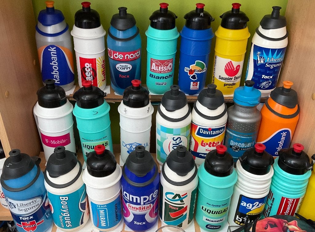Bidons musettes cyclisme cycliste a vendre cause arrêt, Enlèvement ou Envoi, Utilisé