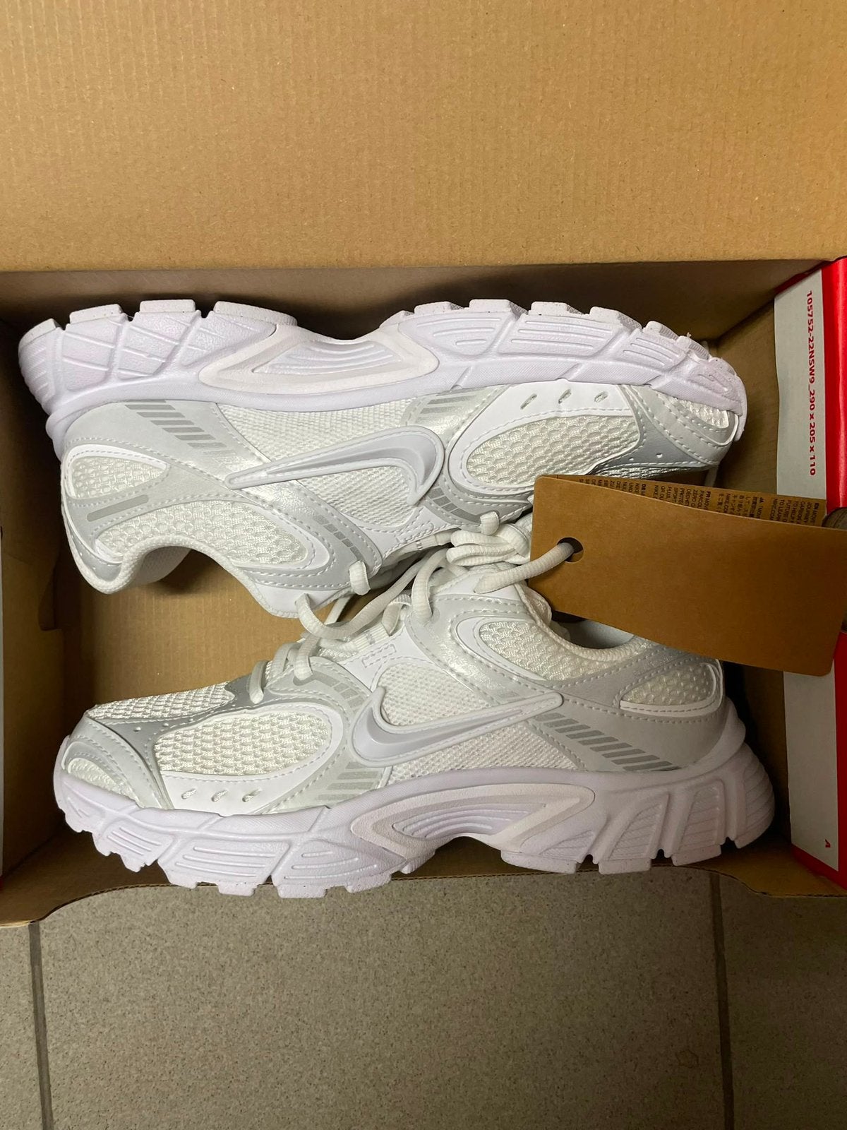 Nike V5 RNR, Enlèvement ou Envoi, Neuf, Baskets