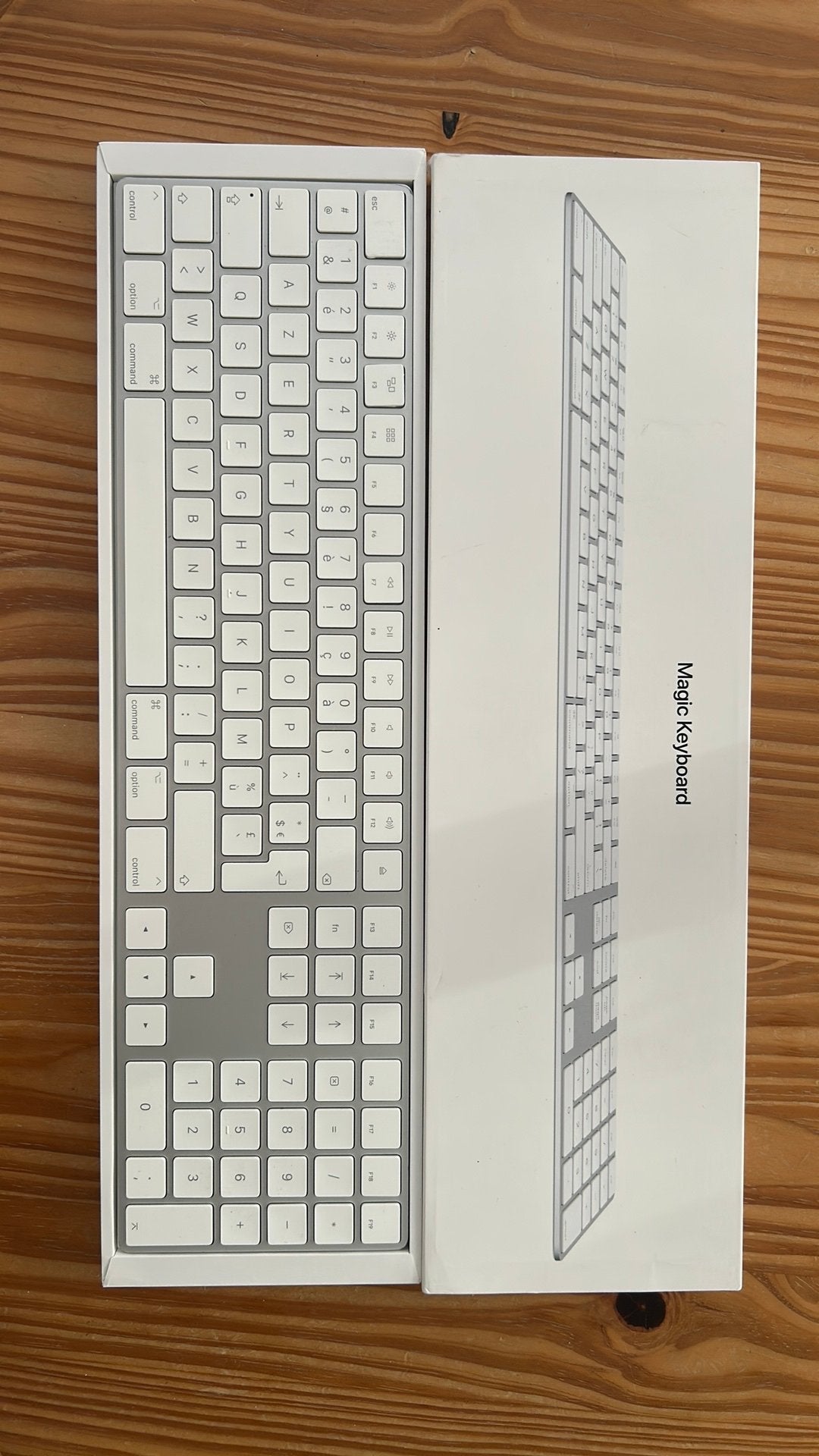 Apple Magic Keyboard, Computers en Software, Toetsenborden, Verzenden, Zo goed als nieuw