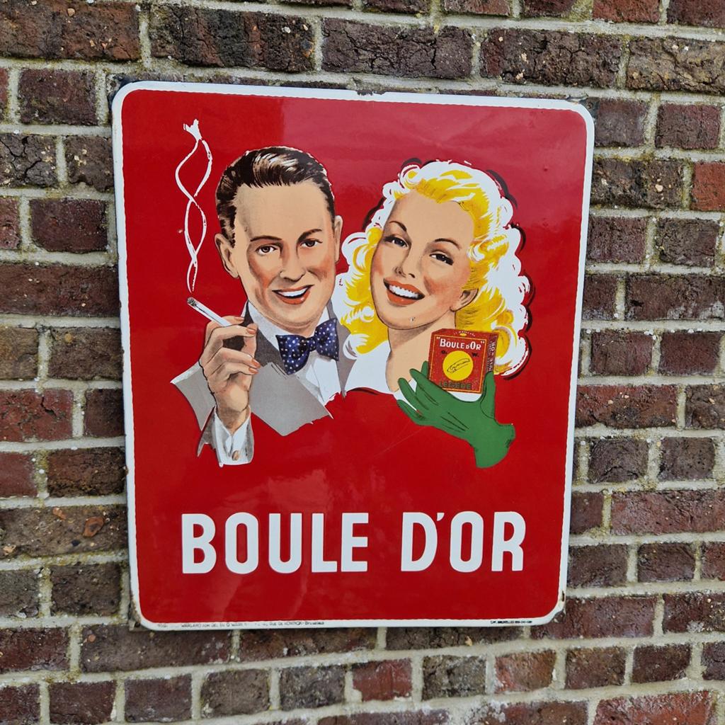 Emaille boule d'or 1951, Enlèvement