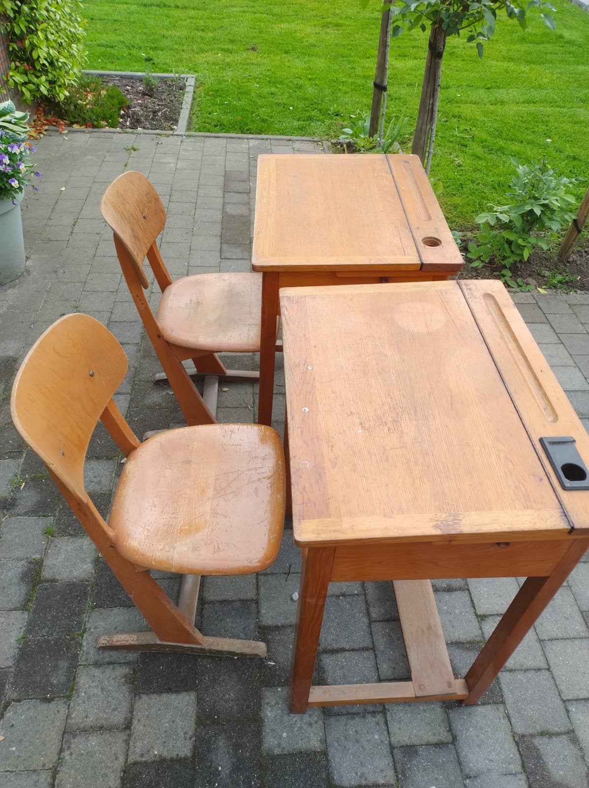 2 oude schoolbureaus, Jardin & Terrasse, Enlèvement, Utilisé, Bois