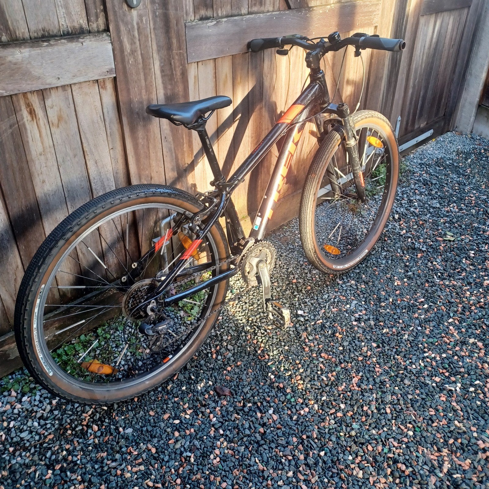 Trek Marlin 4 Mountainbike – Stoere Hardtail (Zwart/Oranje), Ophalen, Gebruikt, Staal, V-brakes