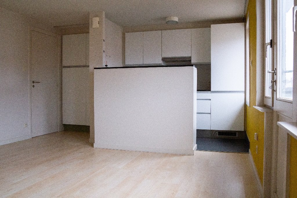 Te Huur: Appartement in Kortrijk, 1 slaapkamer, Provincie West-Vlaanderen