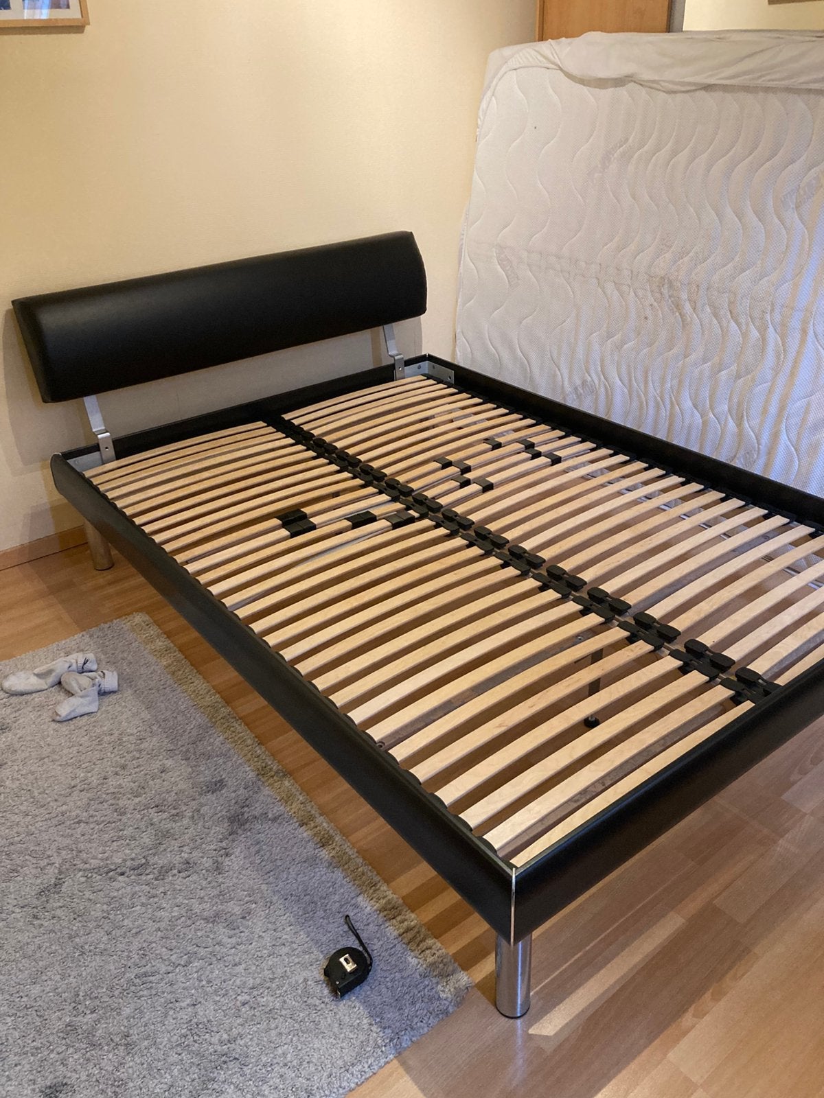 Lit avec matelas, Huis en Inrichting, Slaapkamer | Bedden, Ophalen, Gebruikt, Tweepersoons, 140 cm