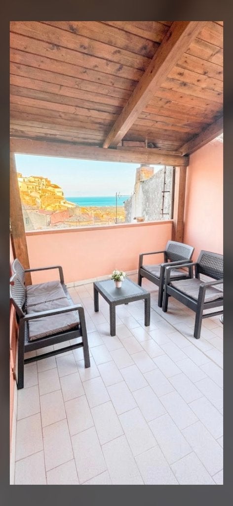 Maison de vacances 6pe proche mer  Cirò Calabre  Proprio Bel, Vacances, Maisons de vacances | Italie, Propriétaire, Village, Maison de campagne ou Villa