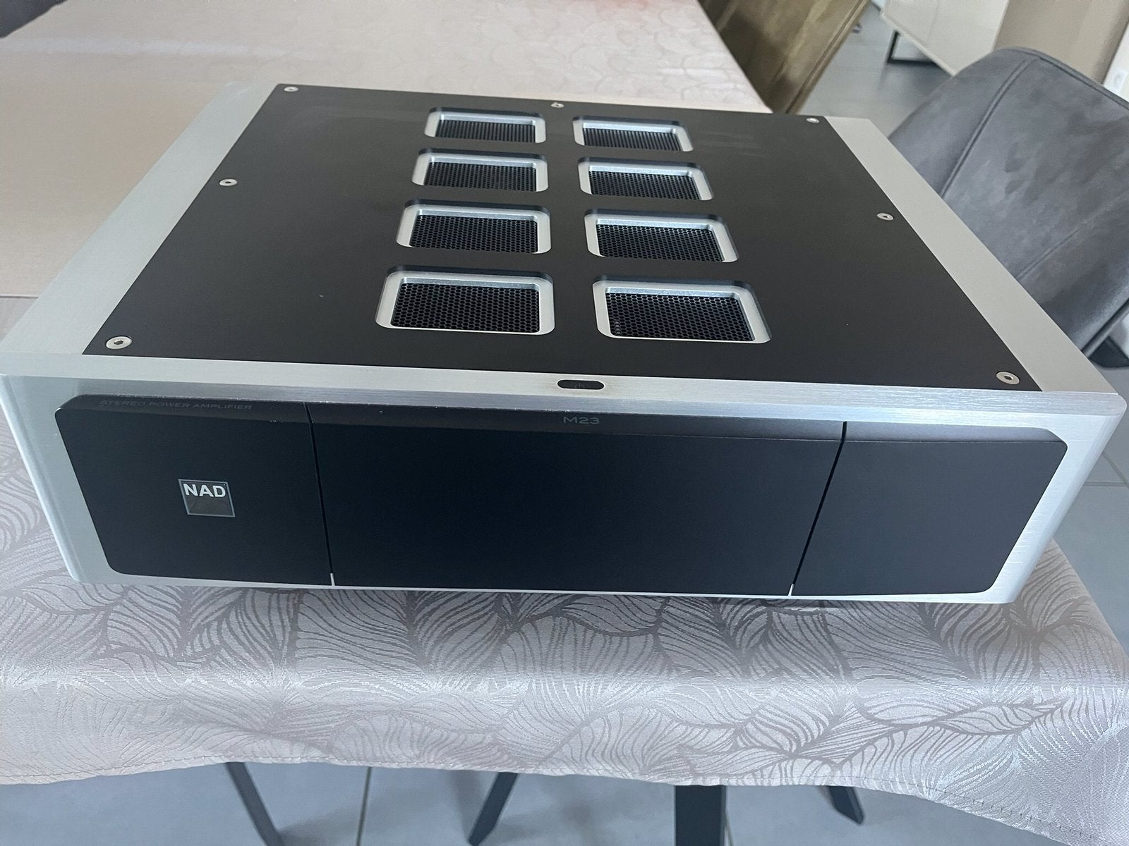 NAD M23 eindversterker, Audio, Tv en Foto, Ophalen of Verzenden, Zo goed als nieuw