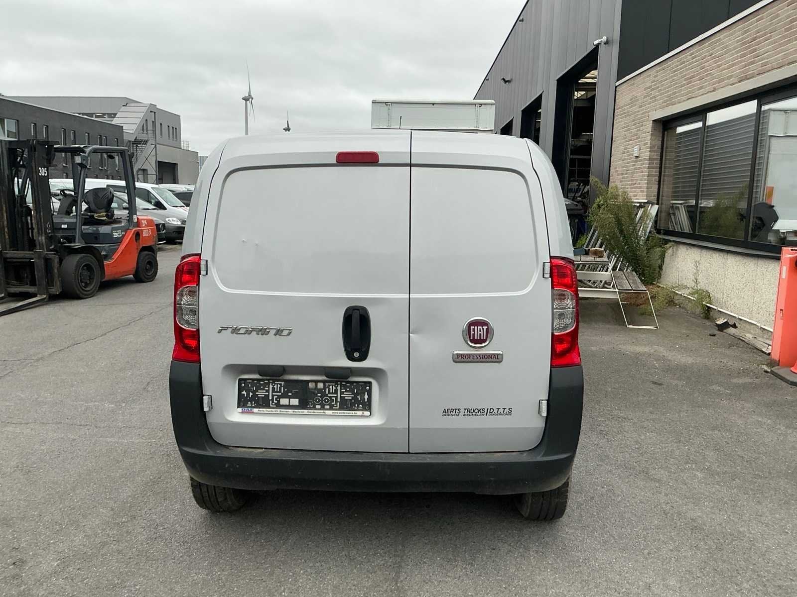 Fiat Fiorino Lichte vrachtwagen, Gebruikt, Euro 6, Bedrijf, Handgeschakeld