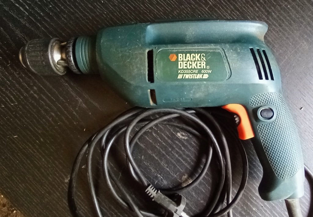 GRATUIT : perceuse Black & Decker., Enlèvement, Utilisé