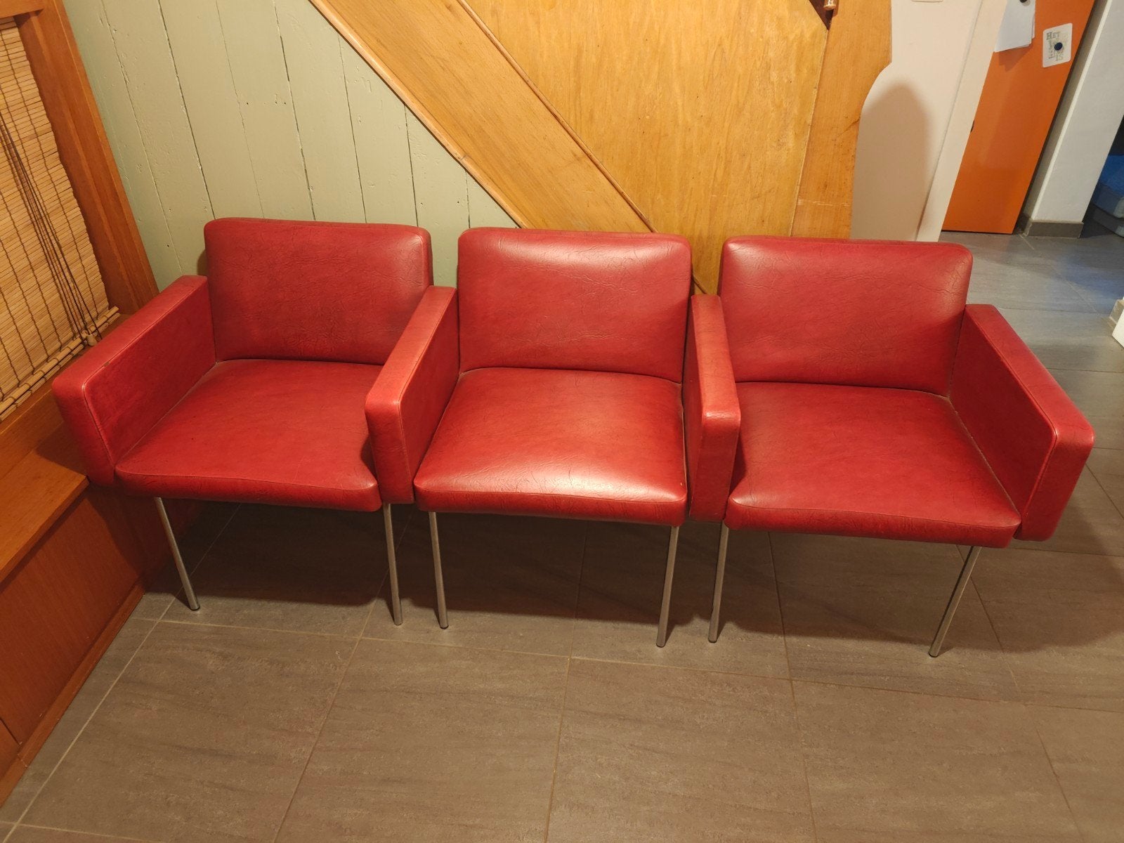 Set van 3 vintage rode stoelen., Ophalen
