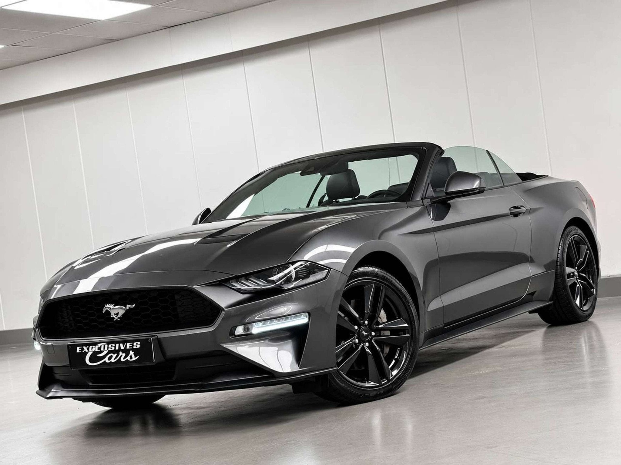 Ford Mustang CABRIO 2.3 ECOBOOST FACELIFT AUTO CAMERA GPS CU, Auto's, Automaat, 4 zetels, Gebruikt, 4 cilinders