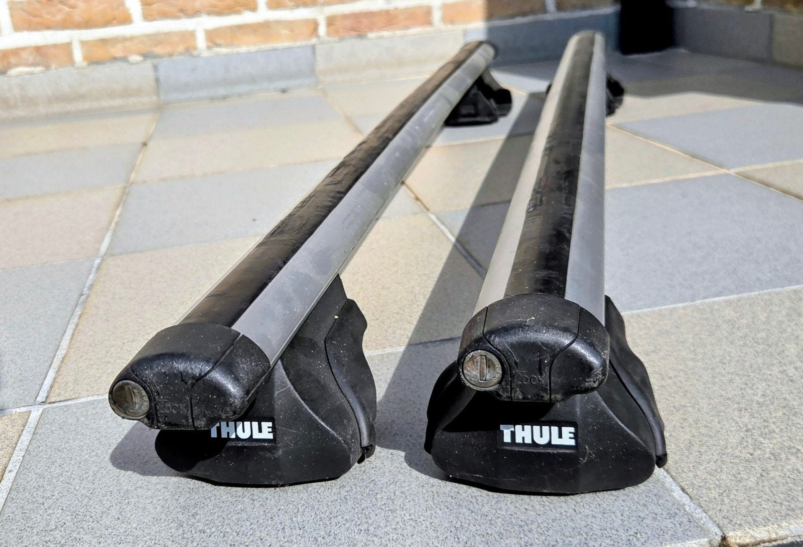 Thule dakdragers, Ophalen