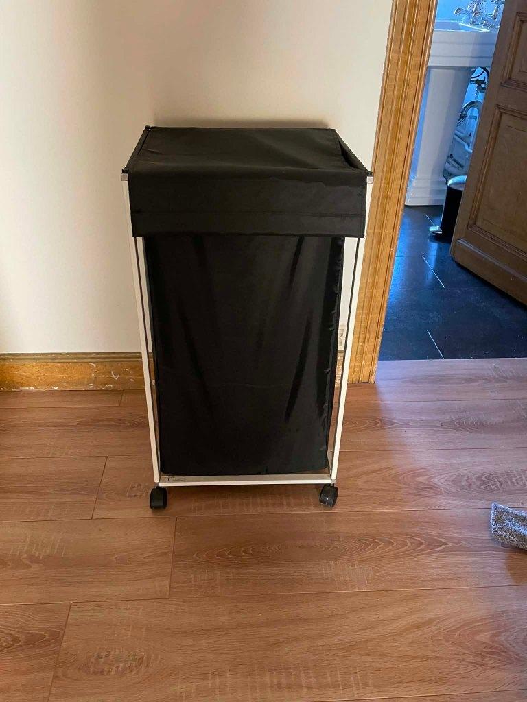 Wasmanden op wieltjes, Ophalen, Zo goed als nieuw, Zwart, Overige typen