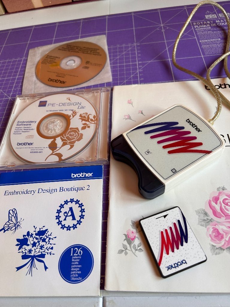 logiciel broderie Brother, Enlèvement ou Envoi, Comme neuf, Broderies à la machine