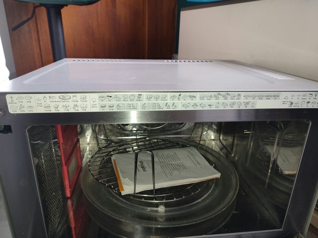 Four Micro onde Whirpool MWP 339 SB, Ophalen, Tussenbouw, Zo goed als nieuw, Draaiplateau