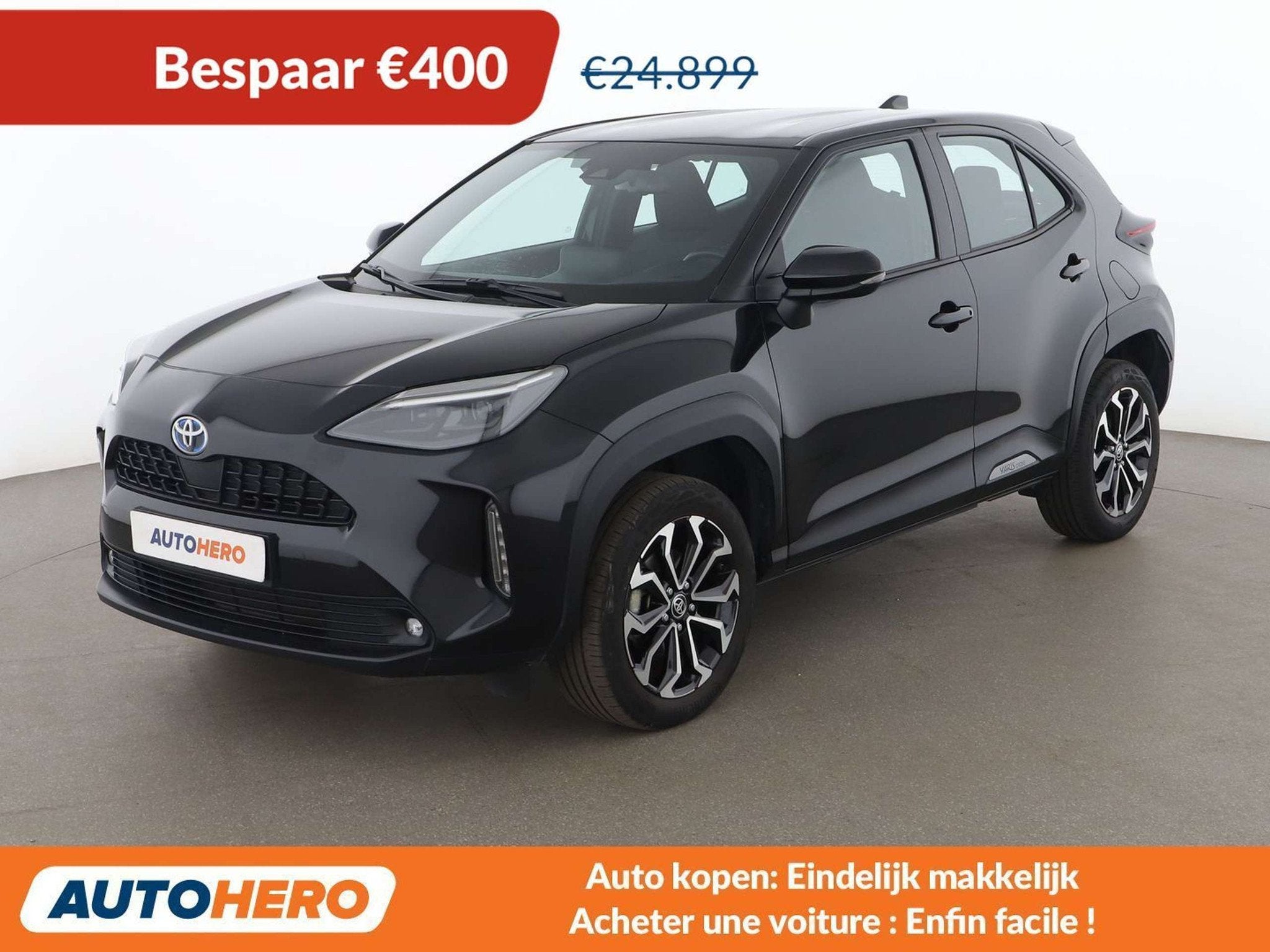 Toyota Yaris Cross 1.5 Hybrid 2WD Style (bj 2023, automaat), Auto's, Stof, Euro 6, 116 pk, Zwart